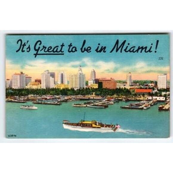 Vintage Linen 'It's Great to be in Miami!' Skyline Postcard K5896 - 1940s-50s - Picture 1 of 2